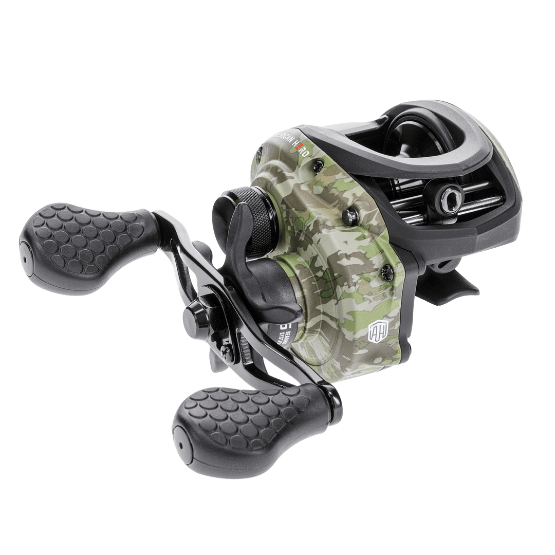 Lew's - American Hero Camo Baitcast Reel Fishing Reel Lew's Fishing Right-Hand 7.5:1